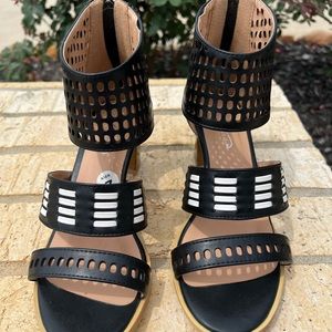 Midnight velvet sandals size 7